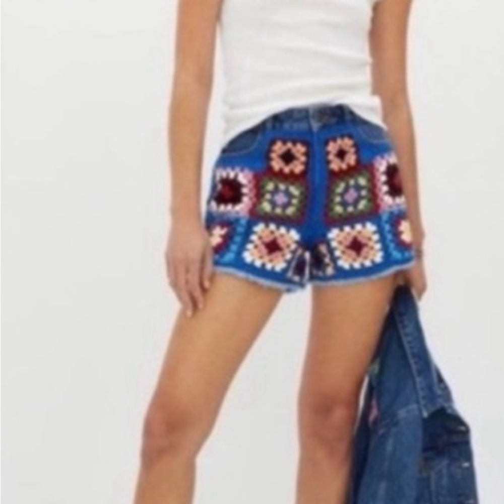 Farm Rio Colorful Crochet Knit Denim Jeans Shorts - 31 - Picture 2 of 12